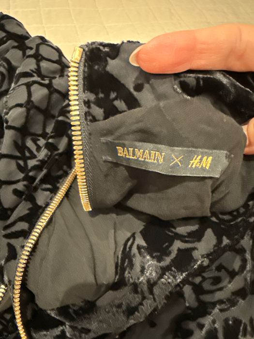 Впечатляваща дамска блуза кадифе BALMAINxHM