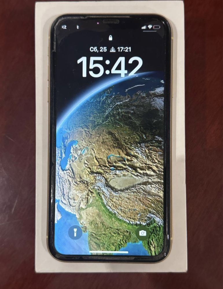 iPhone XR желтый  128GB