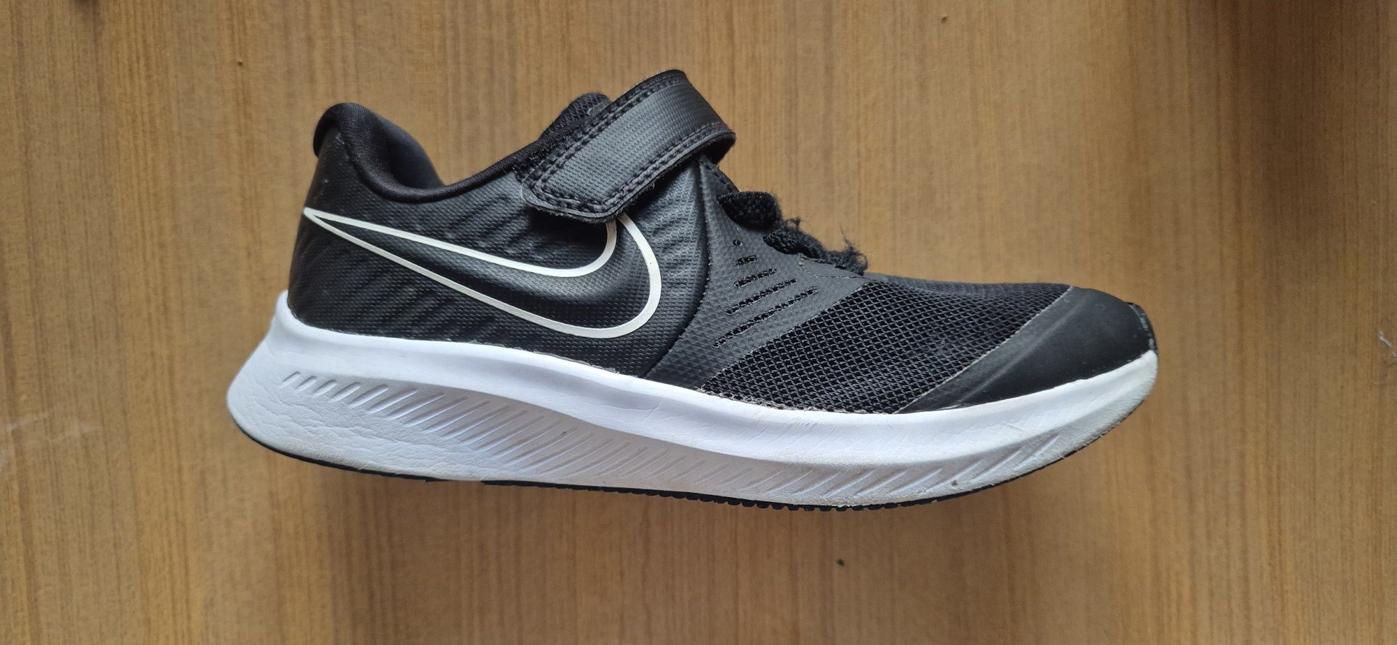 Nike маратонки модел Star runner 2.0