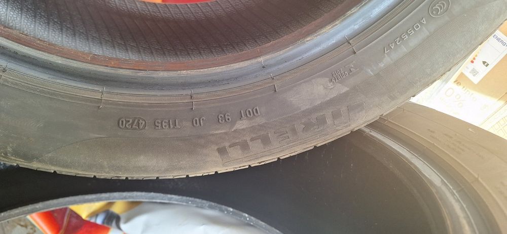 Гуми 215/55/17 летни