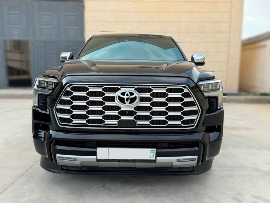Toyota Sequoia 2023