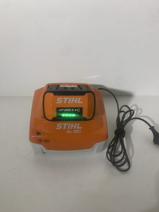 Stihl AP500 S acumulator si incarcator AL301