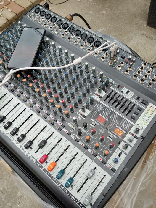 Mixer activ BEHRINGER