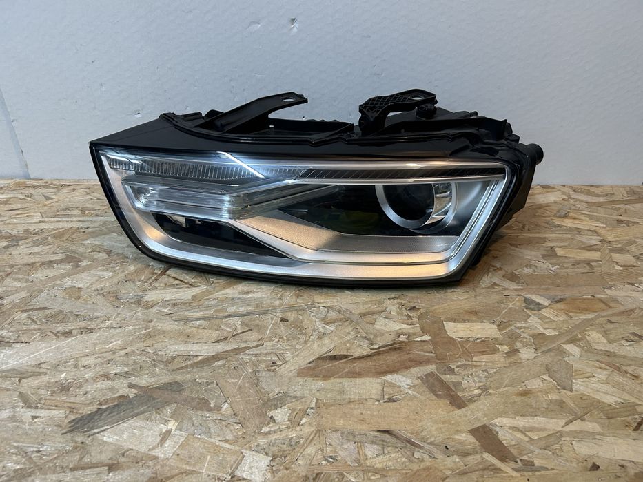 Far Faruri Audi Q3 facelift bi xenon 8U0941005C
