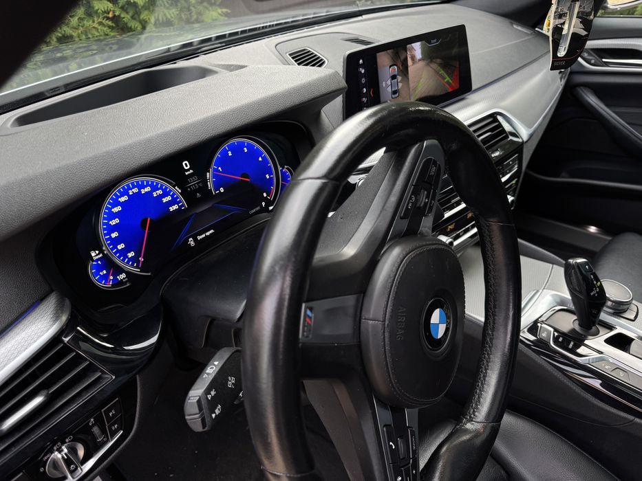 BMW 520 XD 2018 2.0 Diesel X-drive Pachet M/FULL LED/Trapa/FULL EXTRA!