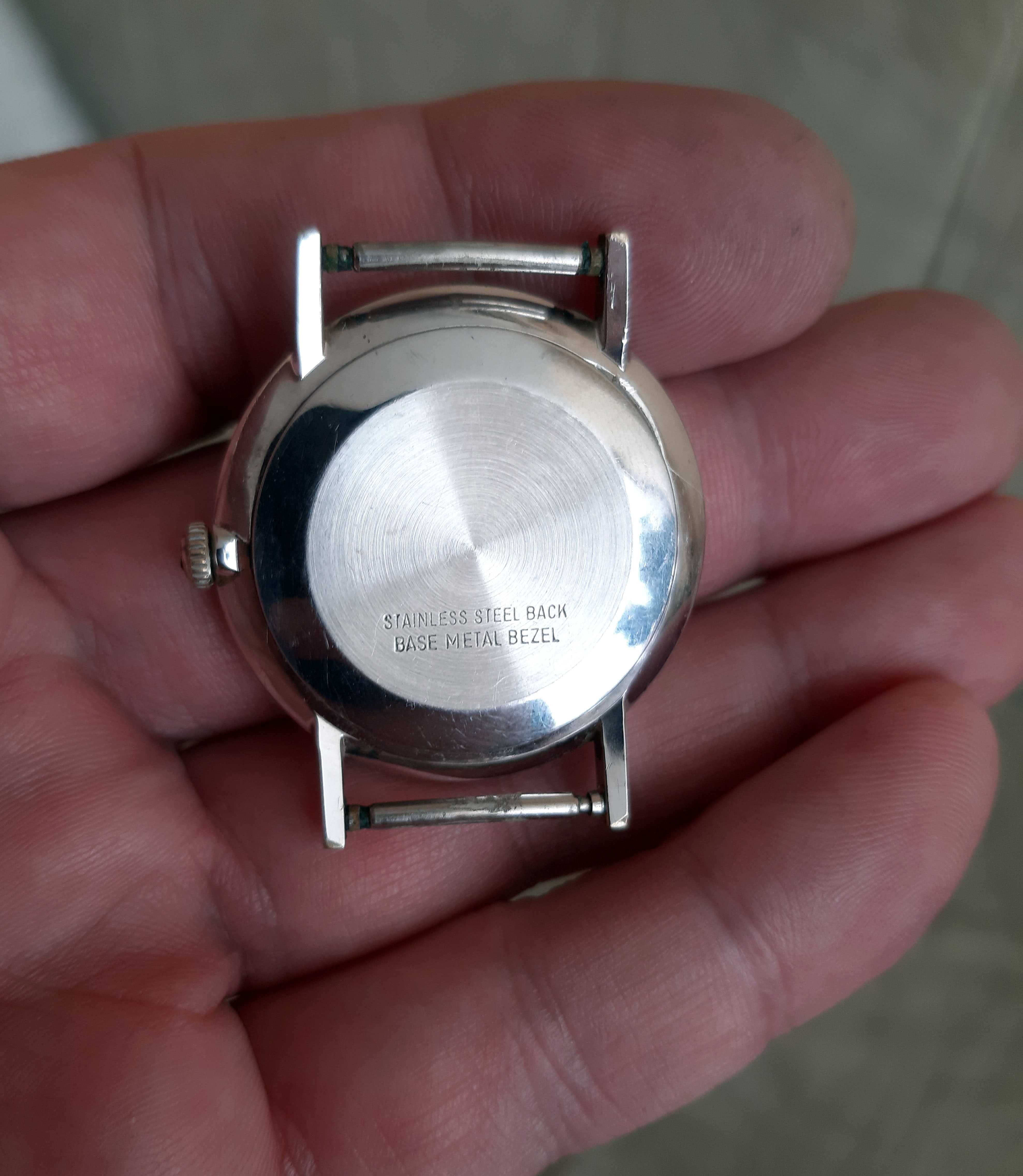 Стар часовник Wittnauer Geneve
