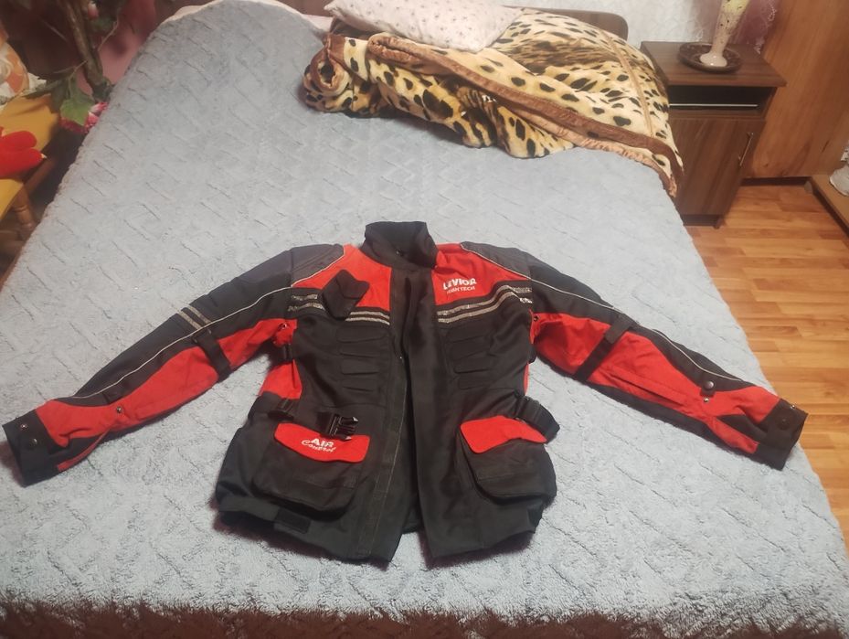 Geaca moto M (Rosu) Geaca moto xxxl(albastra)