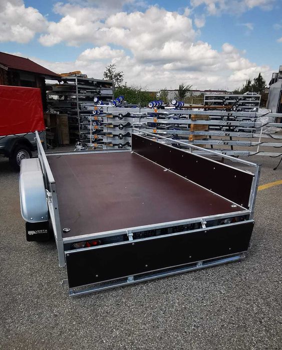 Remorca Cluj/ 750 Kg * 2 Axe: Dimensiuni 235 (300)* 135 (150)* 400 cm!