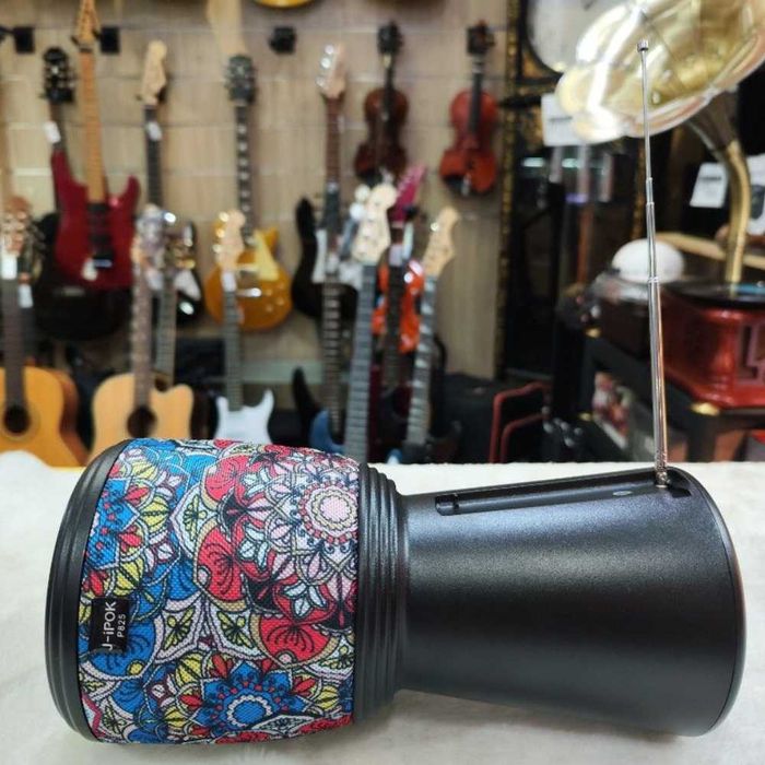 Boxa Portabila Bluetooth Solara cu Radio FM, Lanterna LED, Darbuka