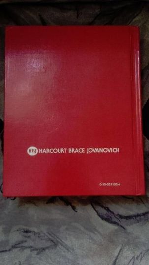 Продавам английски речник - HBJ School Dictionary Third Edition