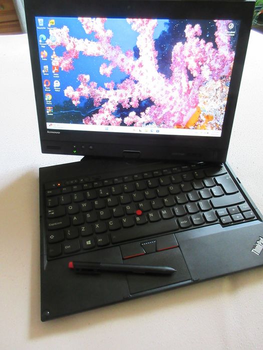 Лаптоп Lenovo X230T, i5-3320M, 8GB ram, 250GB SSD