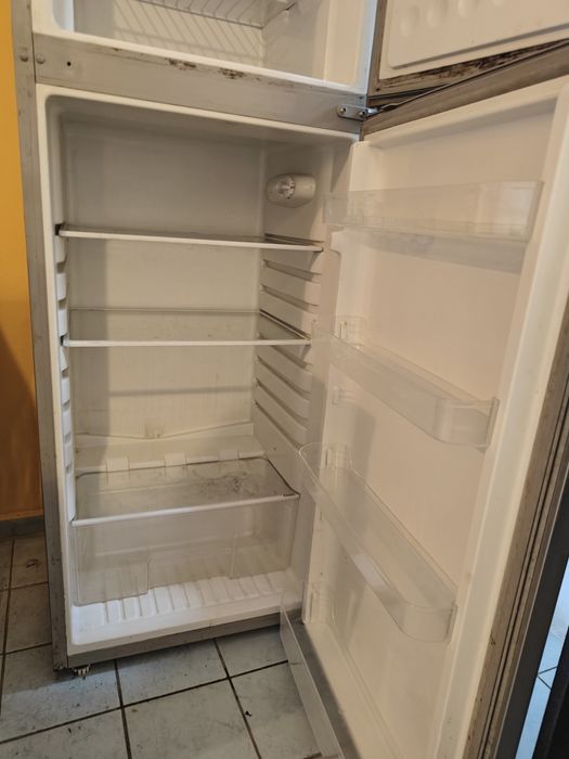 Хладилник NEO с камера