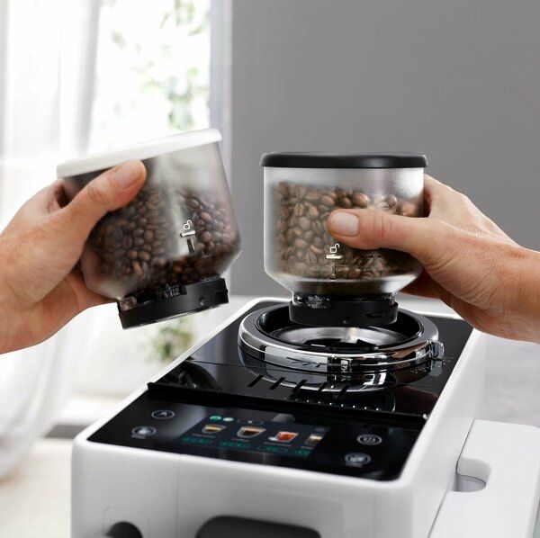 Кофемашина DeLonghi Rivelia EXAM440
