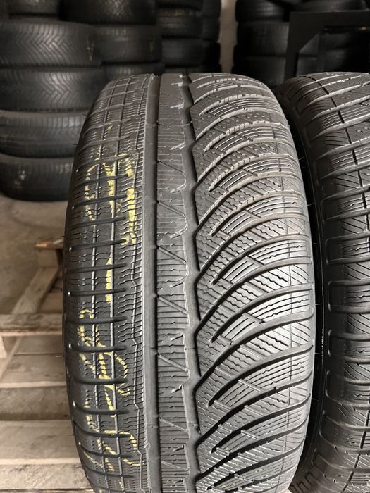 2 anvelope iarna 245/45/18 , michelin , runflat , dot 2023