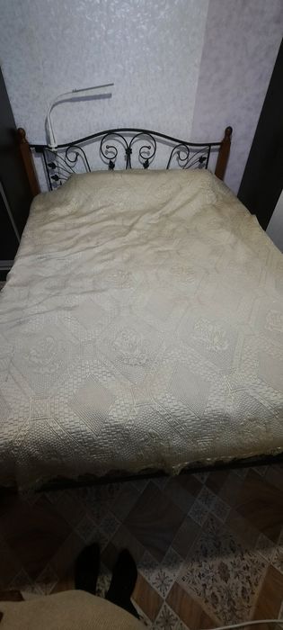 Продам кровать и два шкафа