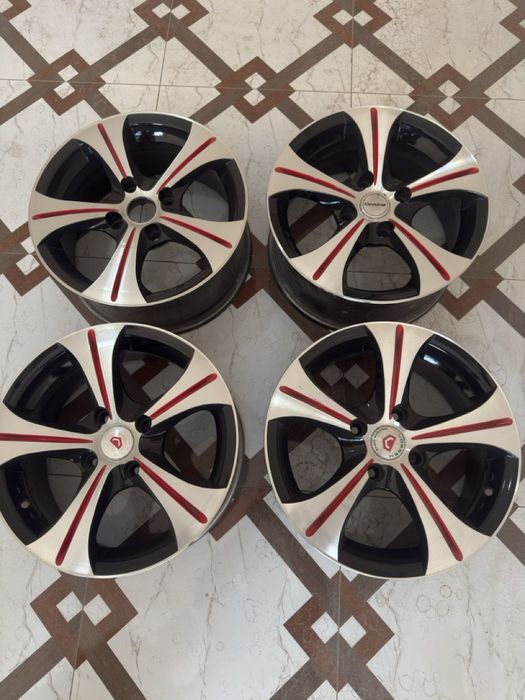 Idealni Red Line diska R16