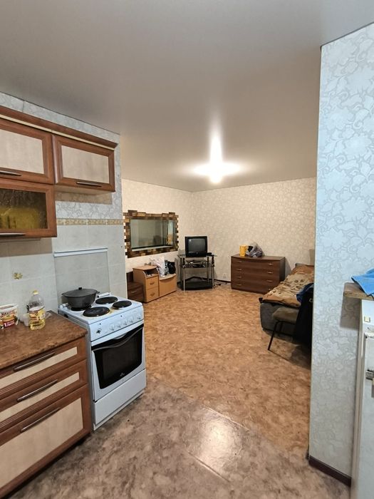 Продам 2 комнатную квартиру индивидуальной планировки!