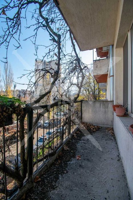 Тристаен апартамент в жк. Бъкстон № 93099