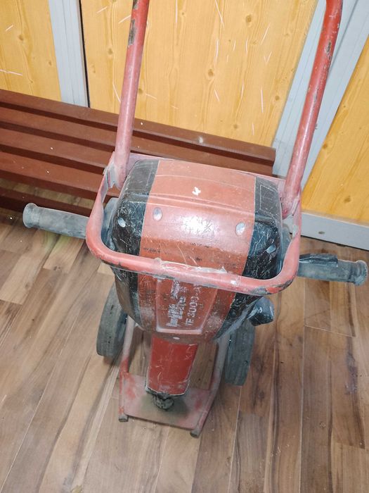 Hilti TE 3000 AVR