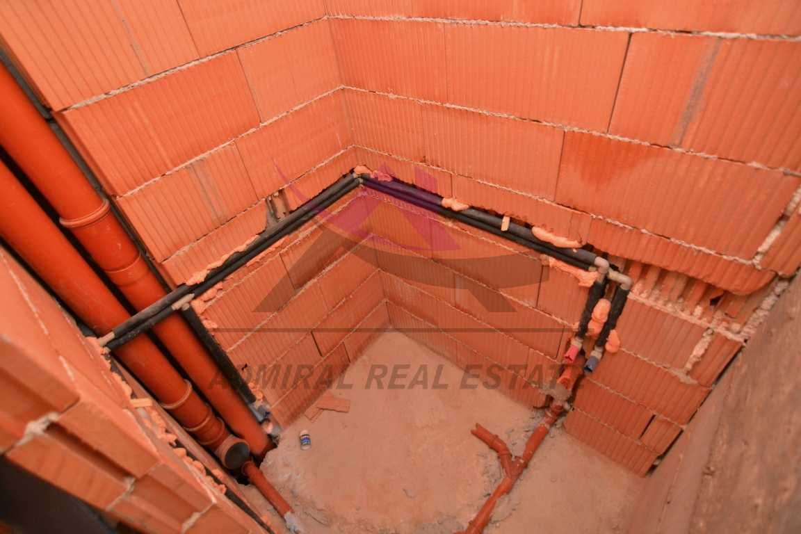 Продава се Четиристаен апартамент в Варна, Лятно кино Тракия - 148 кв.м за 2129 €/кв.м - Снимка #4