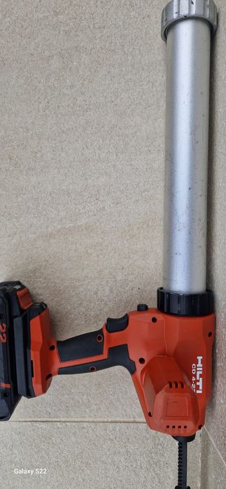 Hilti pistol de silicon pe acumulator