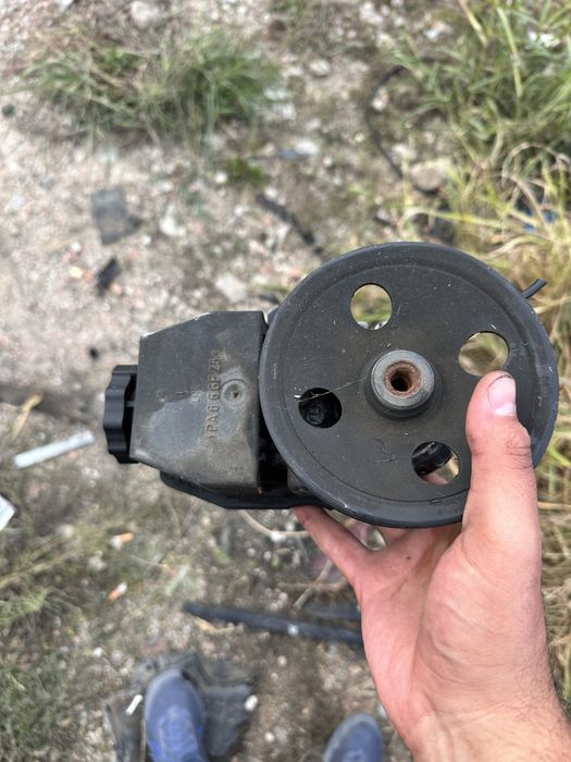 Хидравлична помпа Mercedes C200 Kompressor W203