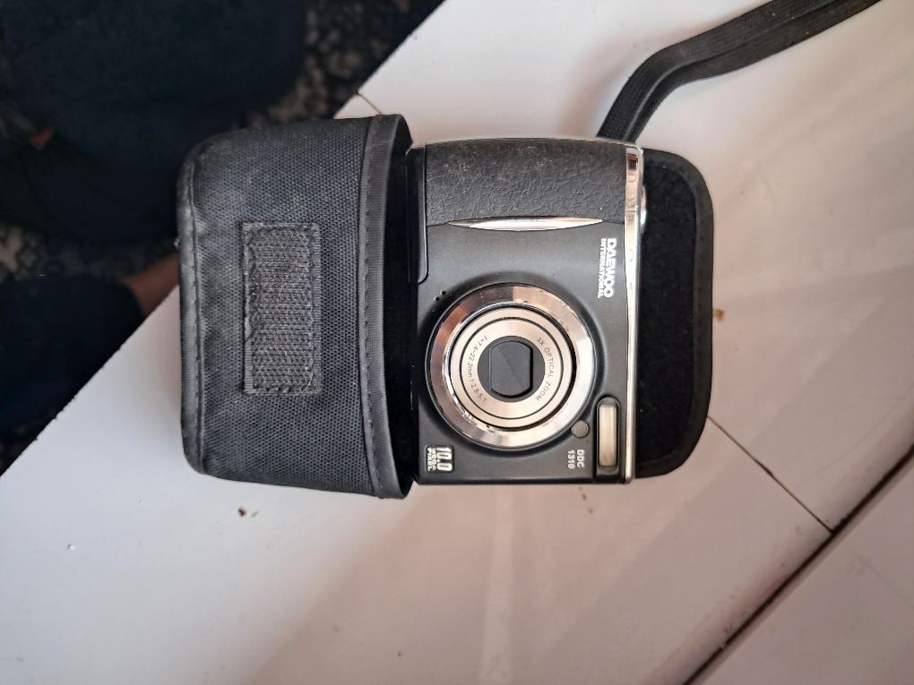 Фотоаппарат сотилади.