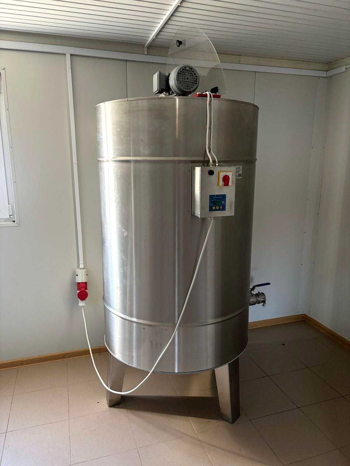 Vand linie completa de imbuteliere miere 23.500 Euro (stare excelenta)