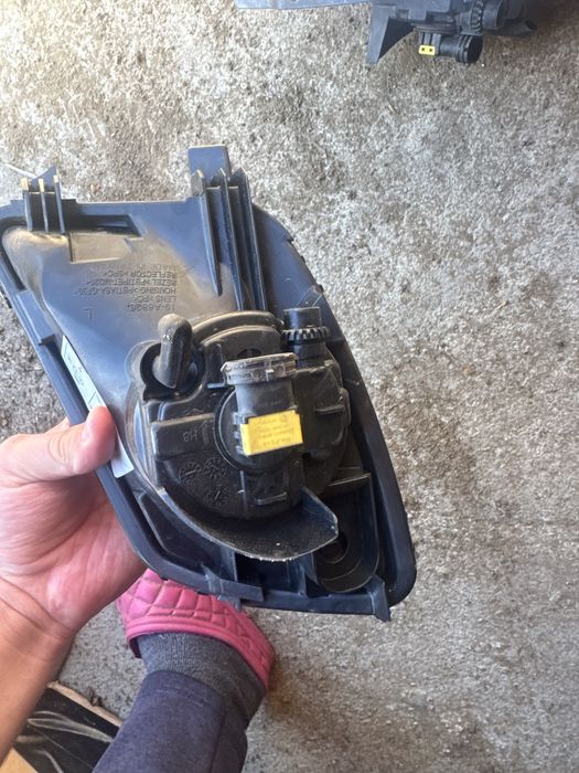 Vand proiectoare Peugeot 308 2010