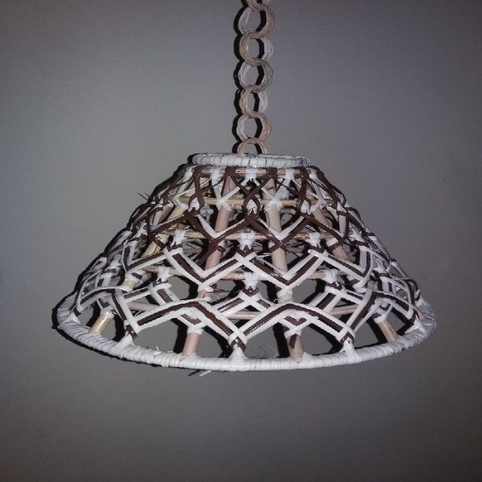 Екзотична плетена лампа от ратан SB924