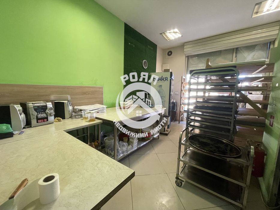 Дава се под наем Магазин в Пловдив, Център - 52 кв.м за 510 € - Снимка #6