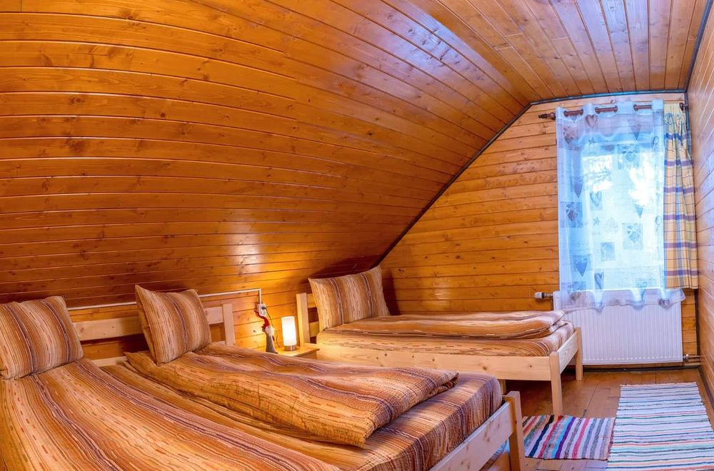 Cabana inchiriat 4 camere +ciubâr
