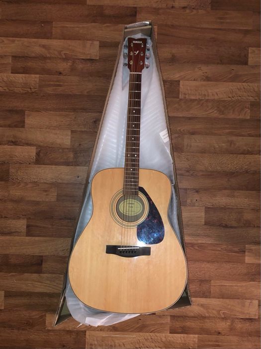 Yamaha F370 в идеальном состоянии