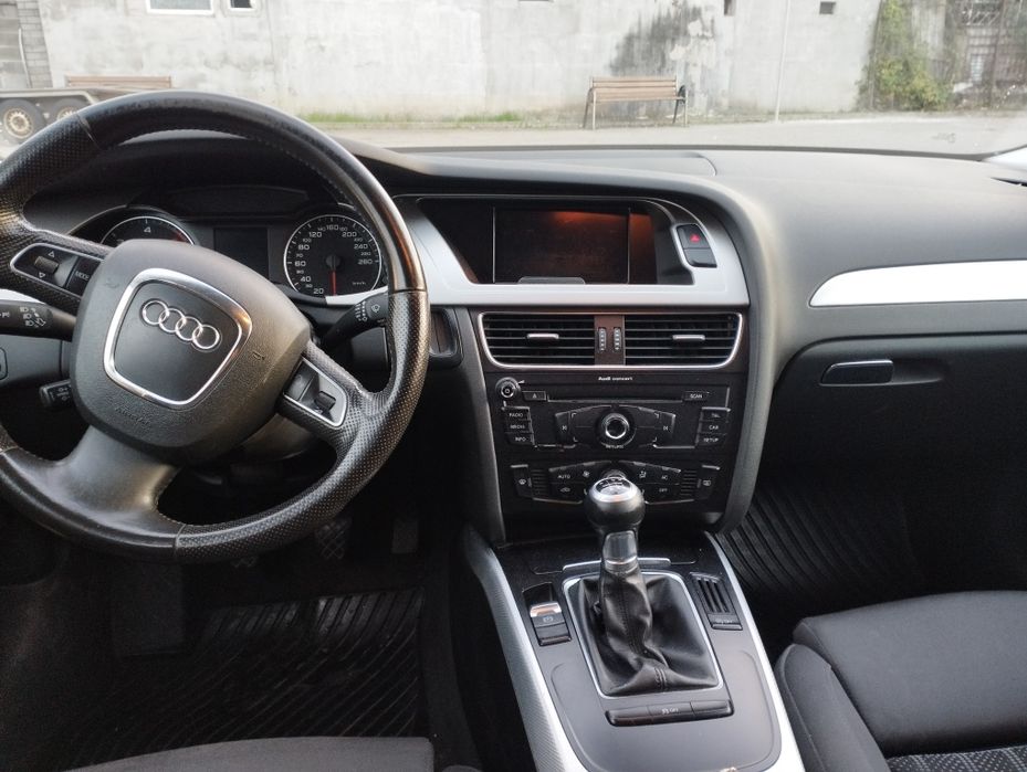 Audi A4 2.0d,an2011