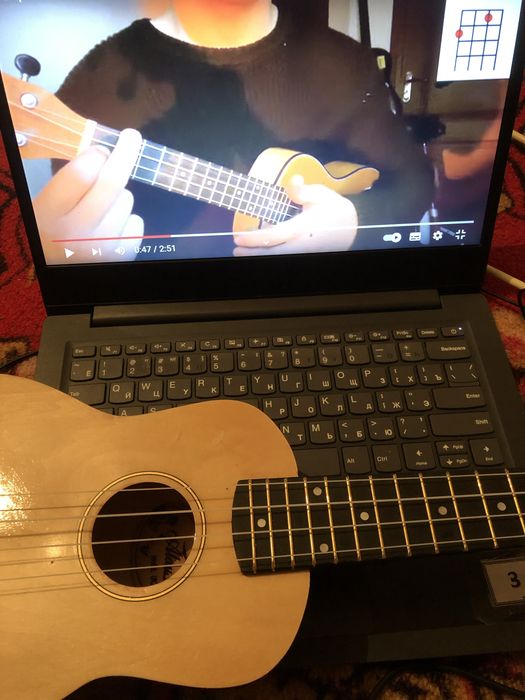 Укулеле 9.999тг