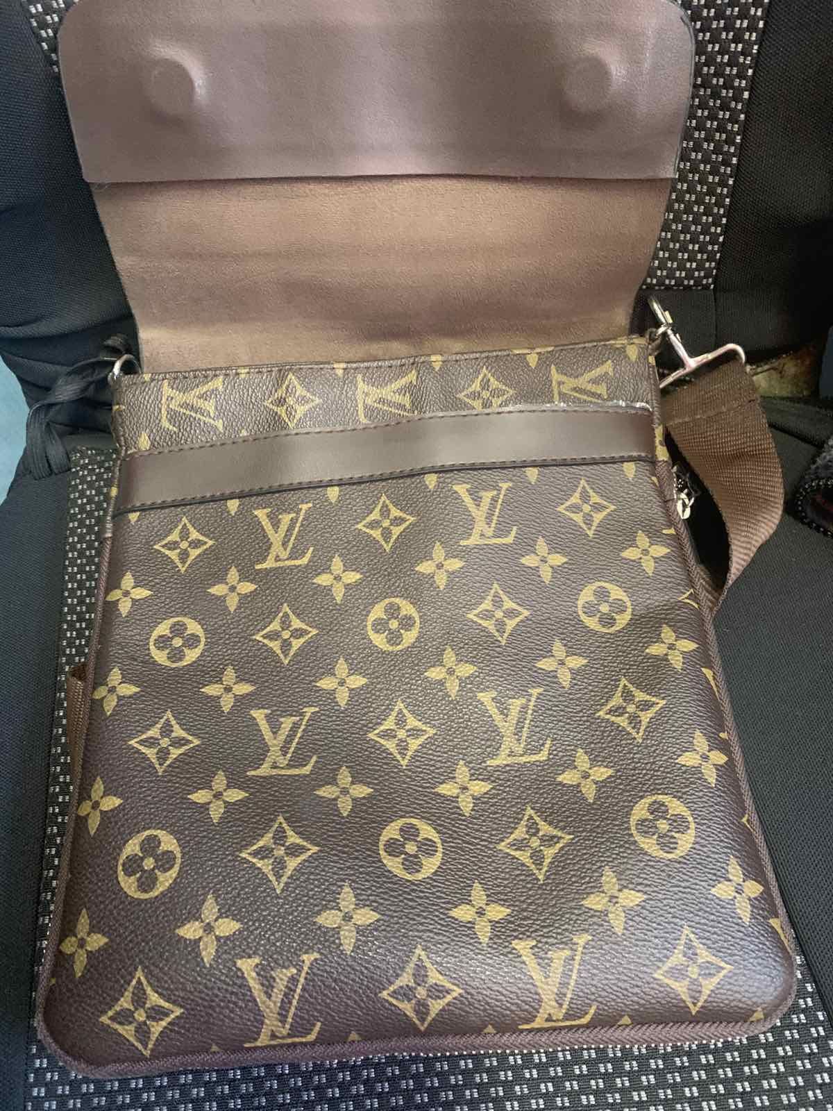Мъжка чанта Louis Vuitton