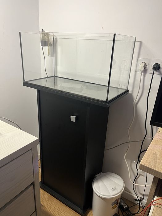 Acvariu 54l cu stand eheim