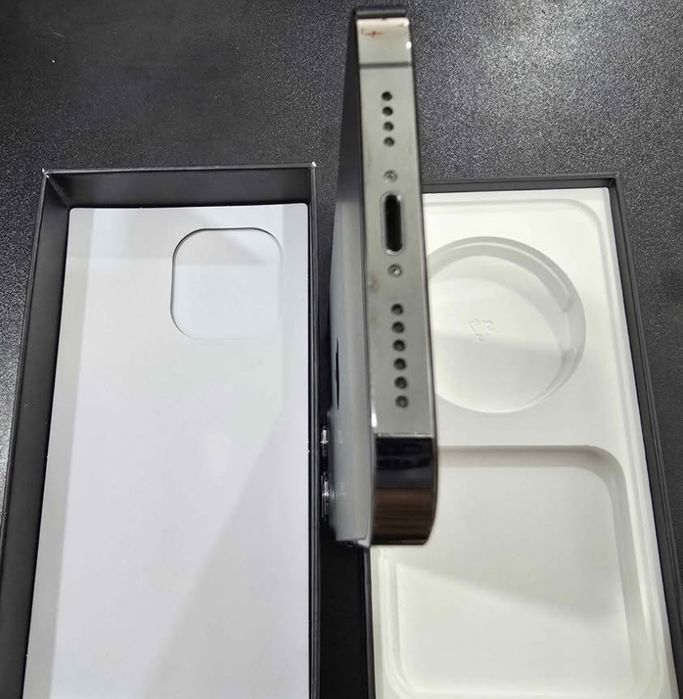 iPhone 13 PRO MAX cu 95% bateria