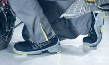 Pantofi de protecție perforați Uvex 1 S1 ESD marime 43