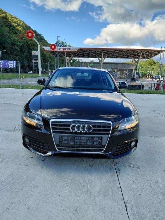 Audi a4 2000 diesel an  2009 euro 5  Navigație/ Carlig/