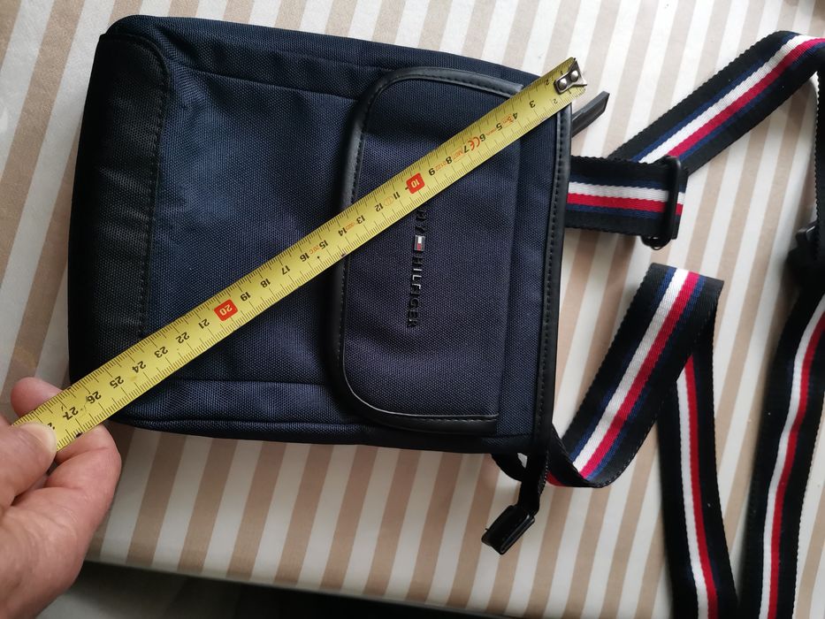 Vand geanta TOMMY HILFIGER marime mica
