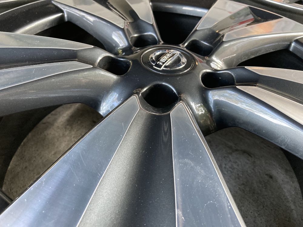 Оригинални джанти Nissan / Нисан 17" 5х114.3