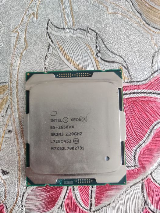 Продам Процессор Intel Xeon E5 2650V4