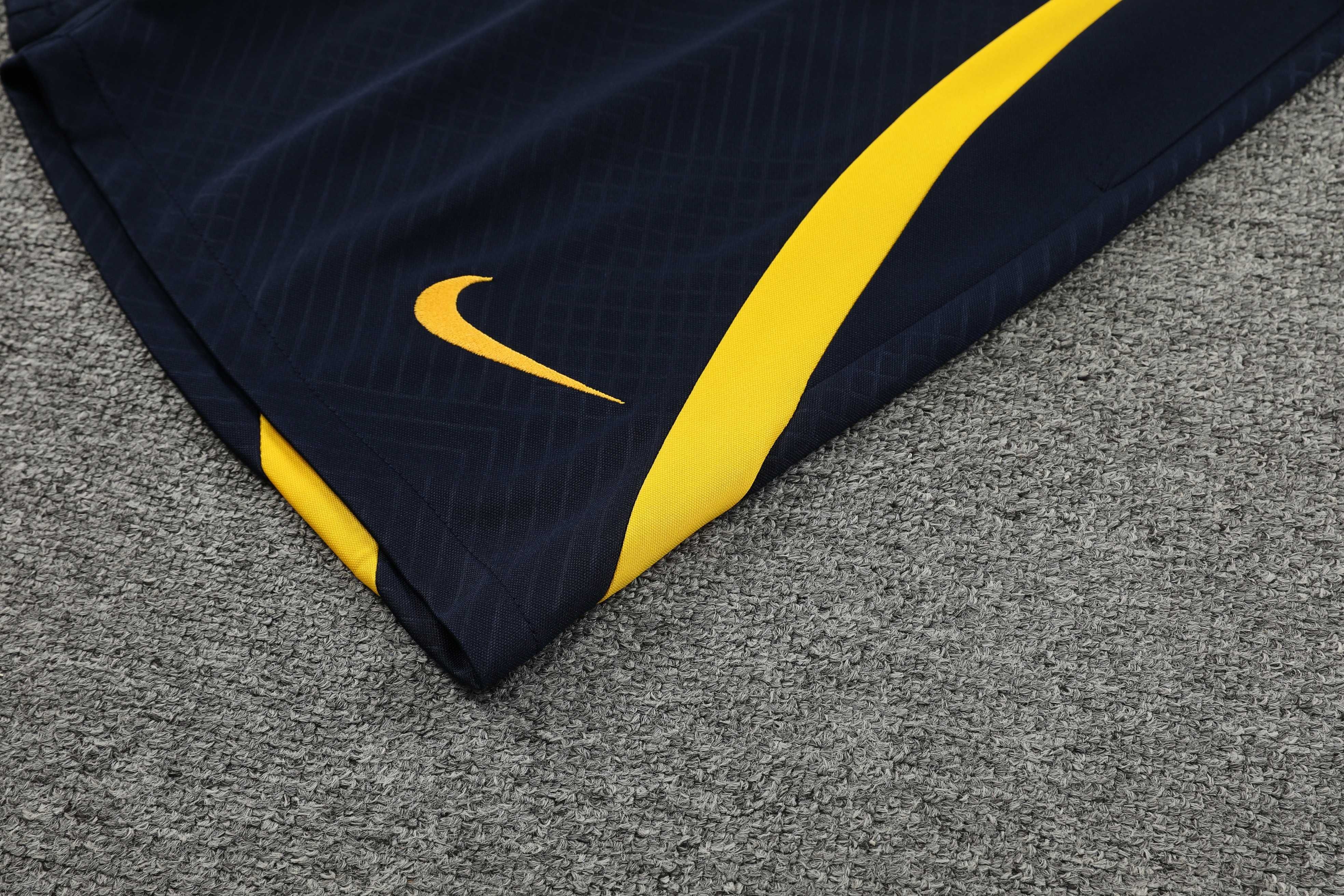 Compleu Nike FC Barcelona model rar 24/25