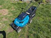 Акумулаторна косачка Makita DLM382PT2 (36v) две батерии бързо зарядно
