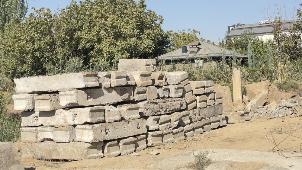 Соко льный блок ФБС Фундаментный блок БУ