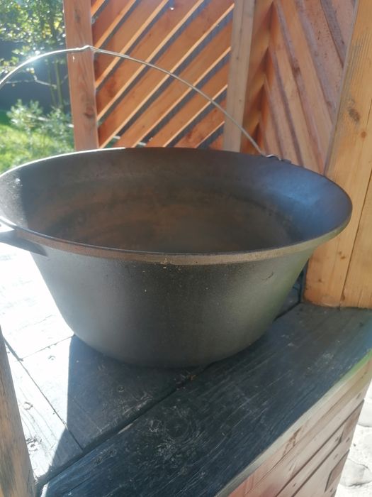 Vând ceaun 22 litri, nou