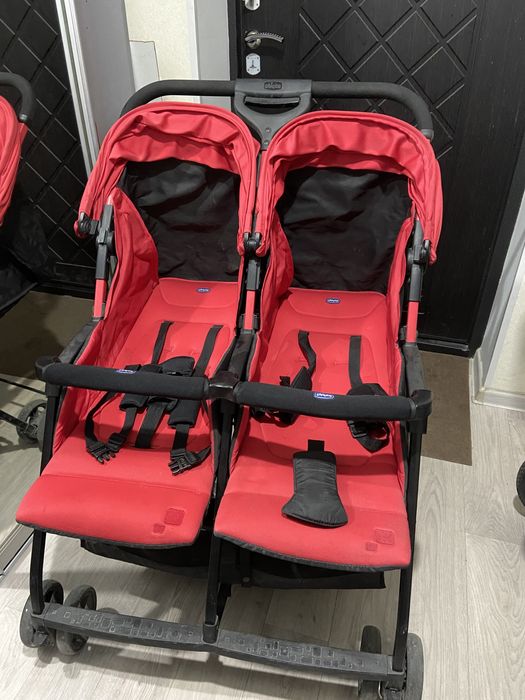 Коляска для двойни