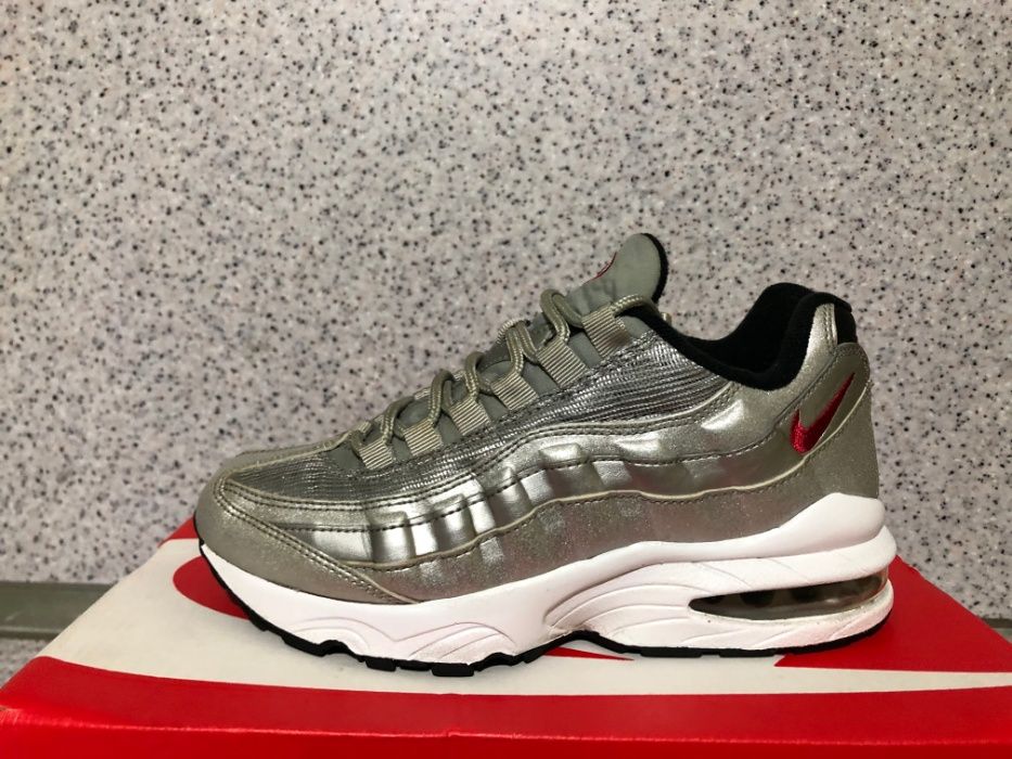 ОРИГИНАЛНИ *** Nike Air Max 95 QS GS 'Metallic Silver Bullet' Red