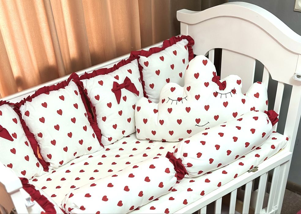 Бортики на детскую кроватку